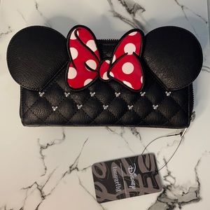 Loungefly Minnie Mouse Bow Zip Wallet
